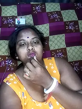 Hot-Show2 online show from 03/26/26, 11:43