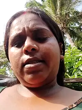 Hot-Show2 online show from 04/15/26, 09:05