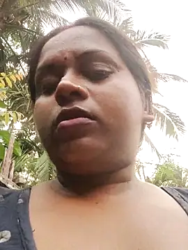 Hot-Show2 online show from 04/20/26, 12:24