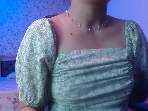 snow white123 online show from 11/06/25, 09:15