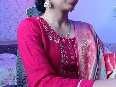 snow white123 online show from 11/30/25, 08:57