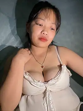 Lyrasss online show from 10/04/25, 03:10