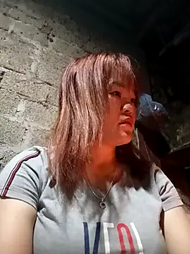 sukabae00 online show from 10/31/25, 12:50