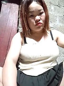 sukabae00 online show from 04/05/26, 12:13