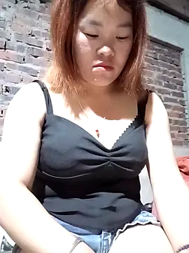 Snapshot of sukabae00 chatting on 04/23/26, 12:51 sukabae00 online show from 04/23/26, 12:51