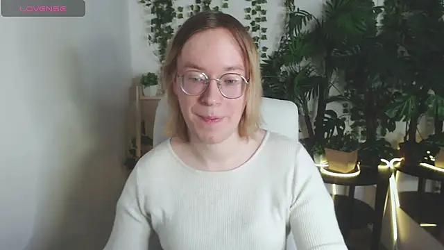 Amanda Butlerr online show from 12/19/25, 09:38