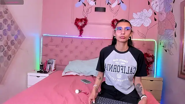 Ethan N Abby online show from 10/04/25, 07:45