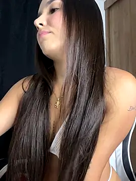 Scarlett05 online show from 10/01/25, 01:11