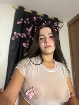 Snapshot of Scarlett05 chatting on 06/15/26, 04:58 Scarlett05 online show from 06/15/26, 04:58
