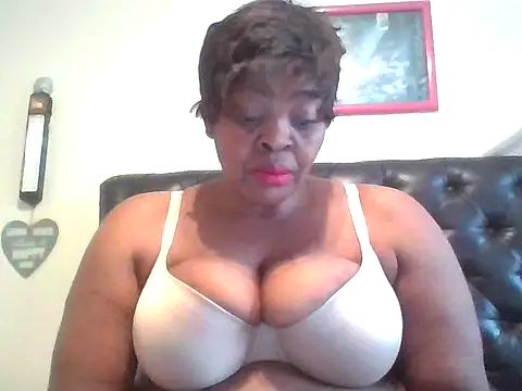 sweetmelonsxxxx25 online show from 03/12/26, 06:19