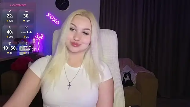 Snapshot of adrelaxina chatting on 04/21/26, 07:06 adrelaxina online show from 04/21/26, 07:06