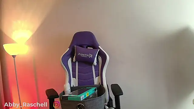 Abby Raschell online show from 02/04/26, 03:45