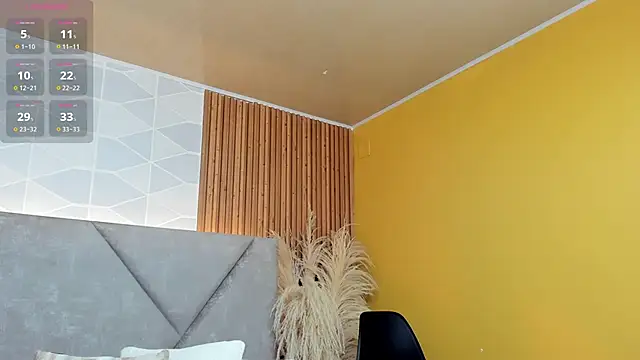 Brunnette Sensation online show from 11/18/25, 06:23