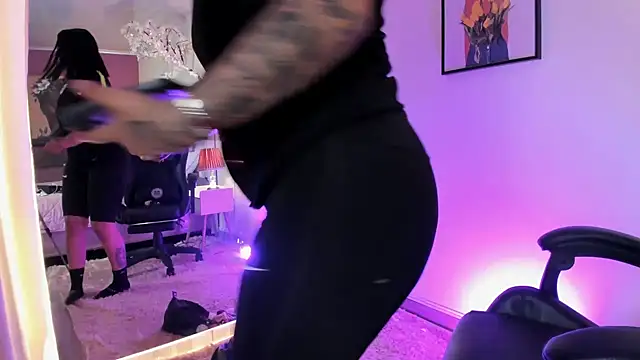 emy williams online show from 10/26/25, 02:45