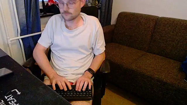 ChefDeLust online show from 11/06/25, 03:35