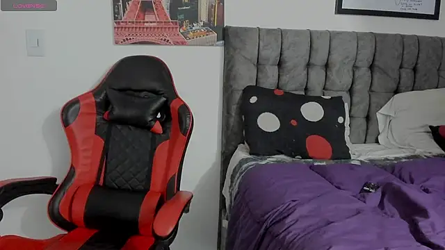 Snapshot of lilitth777 chatting on 10/19/25, 11:27 lilitth777 online show from 10/19/25, 11:27