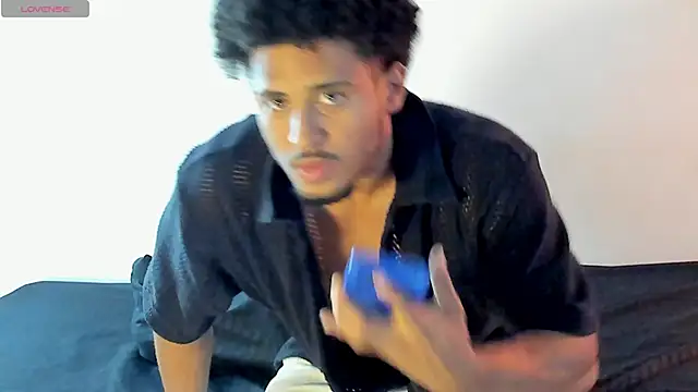 zarek lux online show from 09/25/25, 01:04