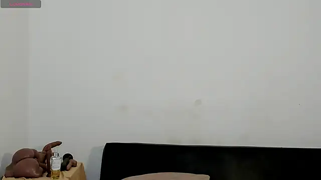 zarek lux online show from 11/30/25, 02:21