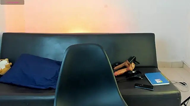 zarek lux online show from 03/18/26, 01:14