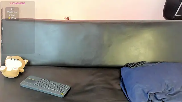 zarek lux online show from 03/27/26, 01:22