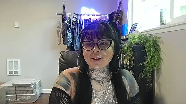 Snapshot of chicanachic13 chatting on 05/24/26, 09:31 chicanachic13 online show from 05/24/26, 09:31