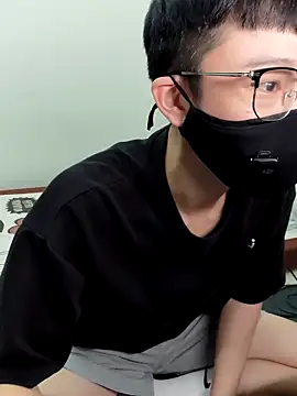 Snapshot of CYCYCYCYCY chatting on 09/27/25, 02:00 CYCYCYCYCY online show from 09/27/25, 02:00