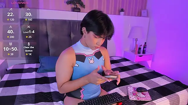 Creamy Angelo online show from 09/17/25, 04:25