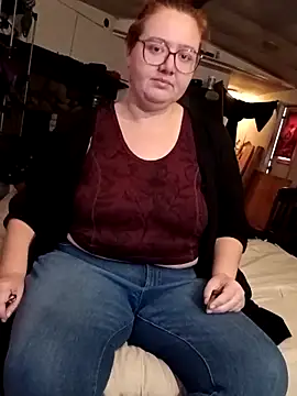 XEmoxkittyx online show from 02/13/26, 02:02