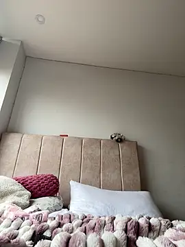 Victoria alson online show from 12/19/25, 01:51