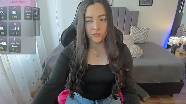 amaia monet online show from 11/07/25, 07:36