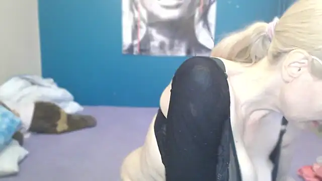 NADINNNE online show from 02/23/26, 08:33