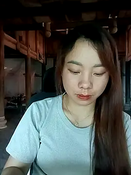 Snapshot of milo123-xx chatting on 04/25/26, 05:54 milo123-xx online show from 04/25/26, 05:54