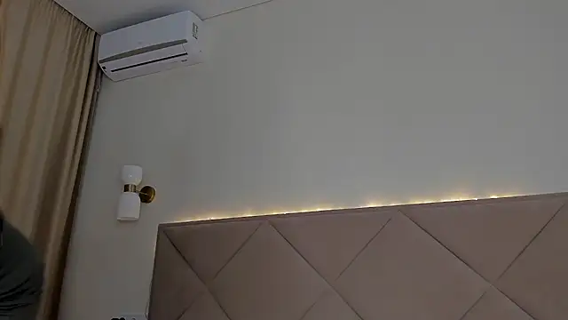 Touch me online show from 03/16/25, 04:23