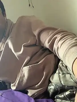 DanBfl online show from 10/23/25, 02:27