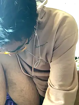 DanBfl online show from 10/28/25, 06:54