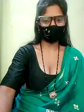 Snapshot of Mohini_Josh069 chatting on 06/15/26, 12:40 Mohini Josh069 online show from 06/15/26, 12:40