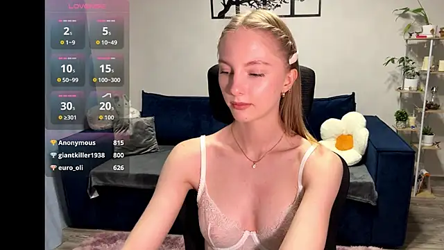 BrightAnnie online show from 10/19/25, 03:01