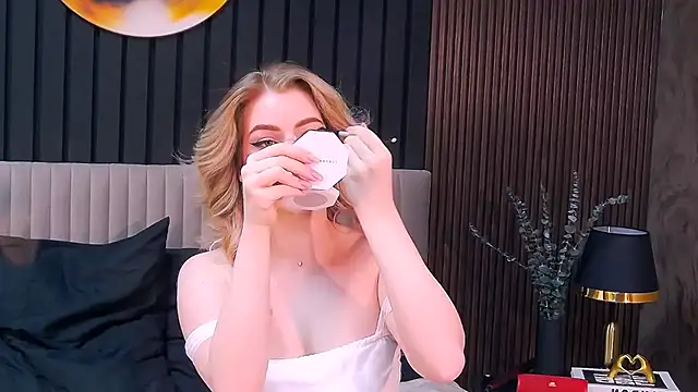 MilanaCeleste online show from 02/20/26, 10:54