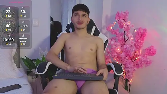 LiamMuller online show from 03/25/26, 10:32