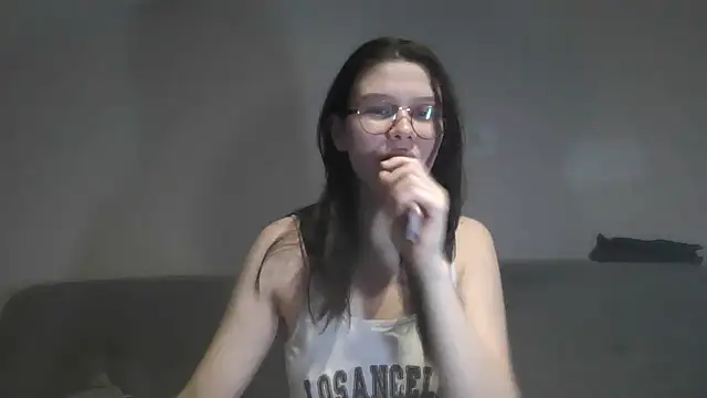 LaVostraDorothy online show from 12/14/25, 08:46