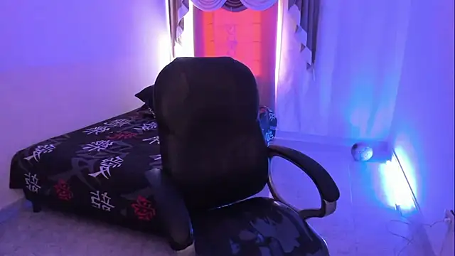 Aron Boyy online show from 12/05/25, 07:43