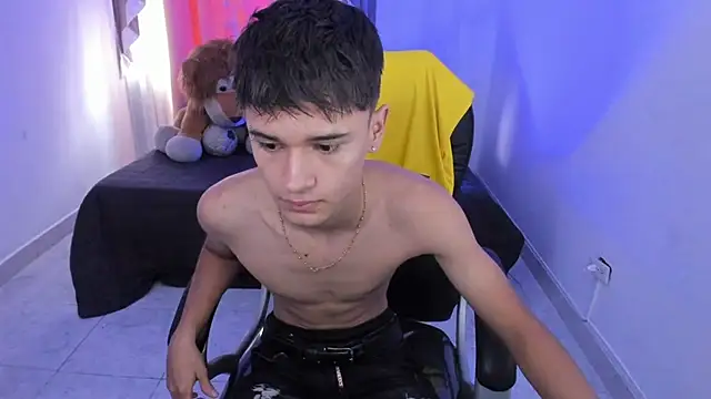 Aron Boyy online show from 02/16/26, 05:53