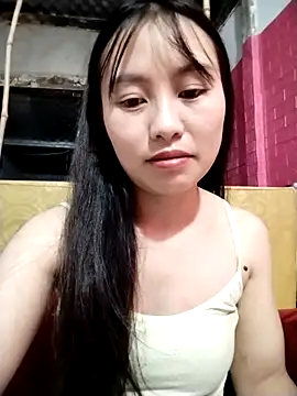 Snapshot of __Sasulq__ chatting on 10/15/25, 05:02   Sasulq   online show from 10/15/25, 05:02