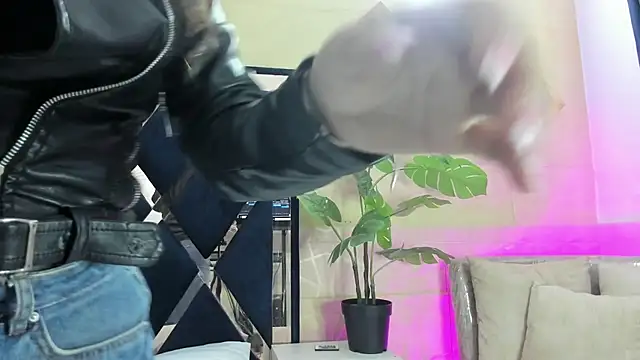 Valery Brand online show from 04/02/26, 12:36