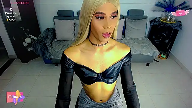 Snapshot of Anne_Zulb chatting on 02/23/26, 11:57 Anne Zulb online show from 02/23/26, 11:57