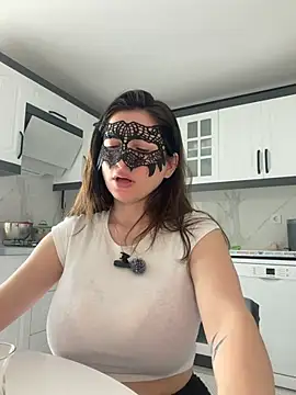 0gece0 online show from 04/15/26, 09:05