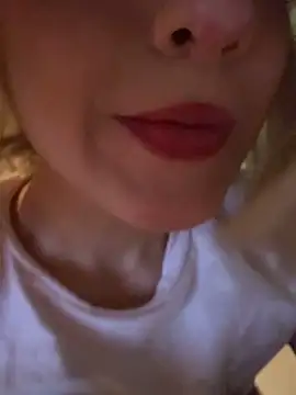 SweetBunnyGF online show from 10/30/25, 11:27