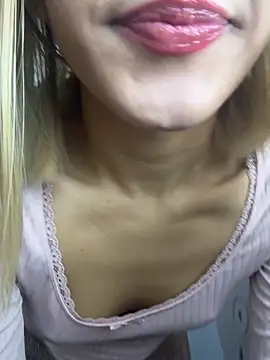 SweetBunnyGF online show from 12/21/25, 11:01