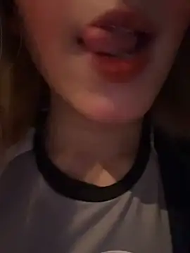 SweetBunnyGF online show from 02/10/26, 12:04