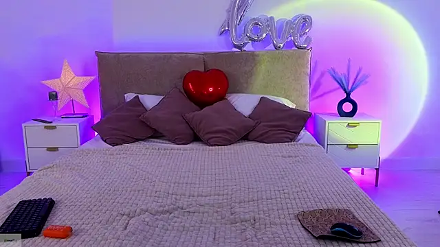 Jules night online show from 05/25/26, 09:10